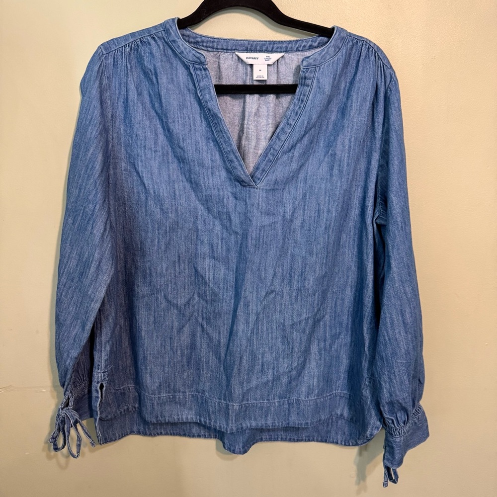 Old Navy Light Blue Chambray Blouse